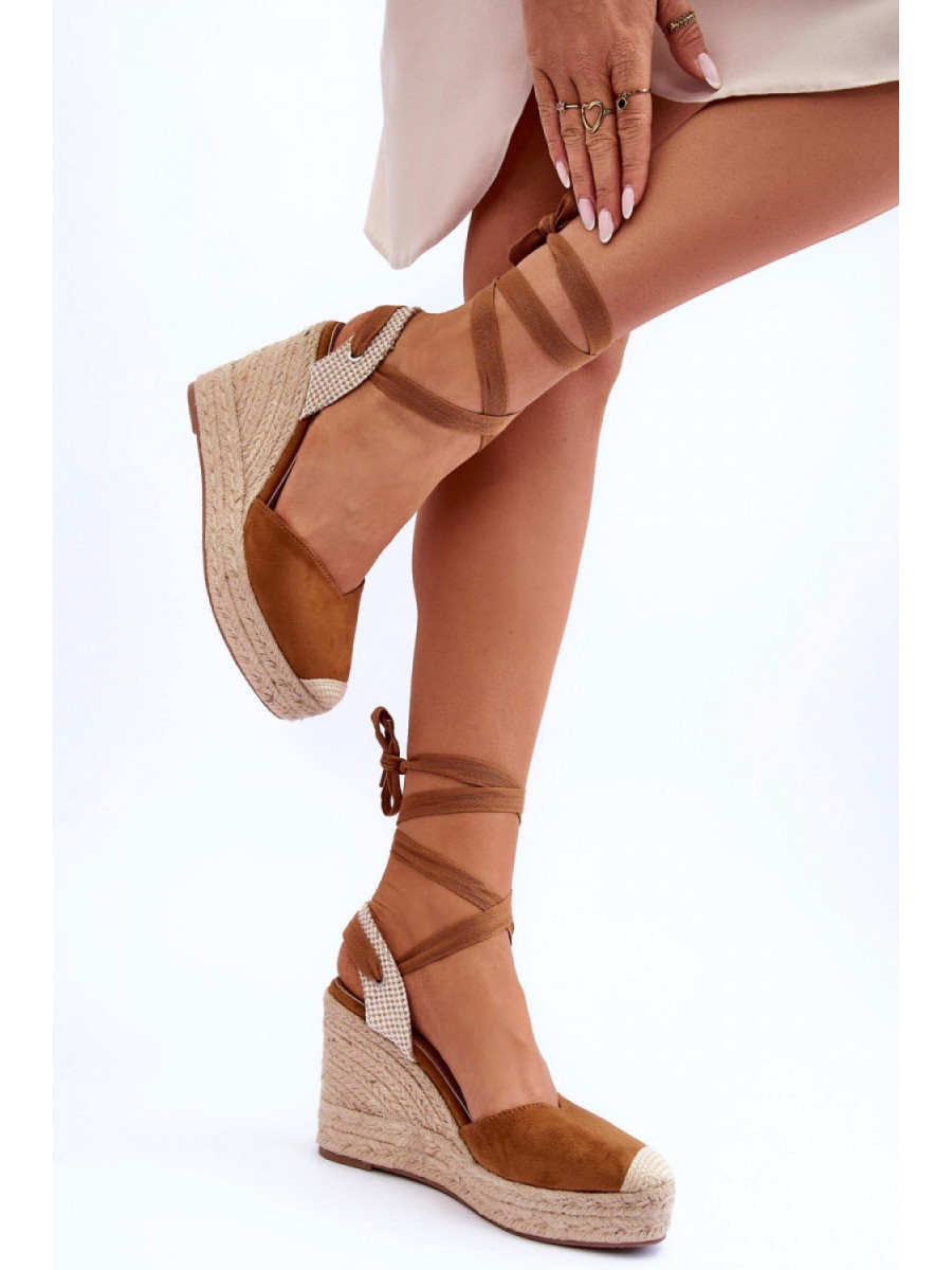 Cothurnes model 179147 Step in style