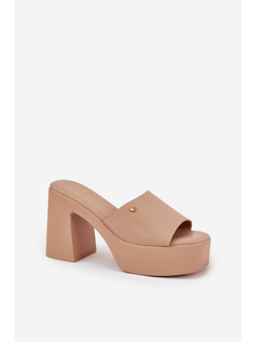 Clacquettes model 209944 Step in style