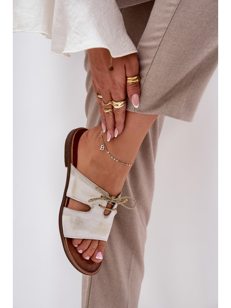 Clacquettes model 210176 Step in style