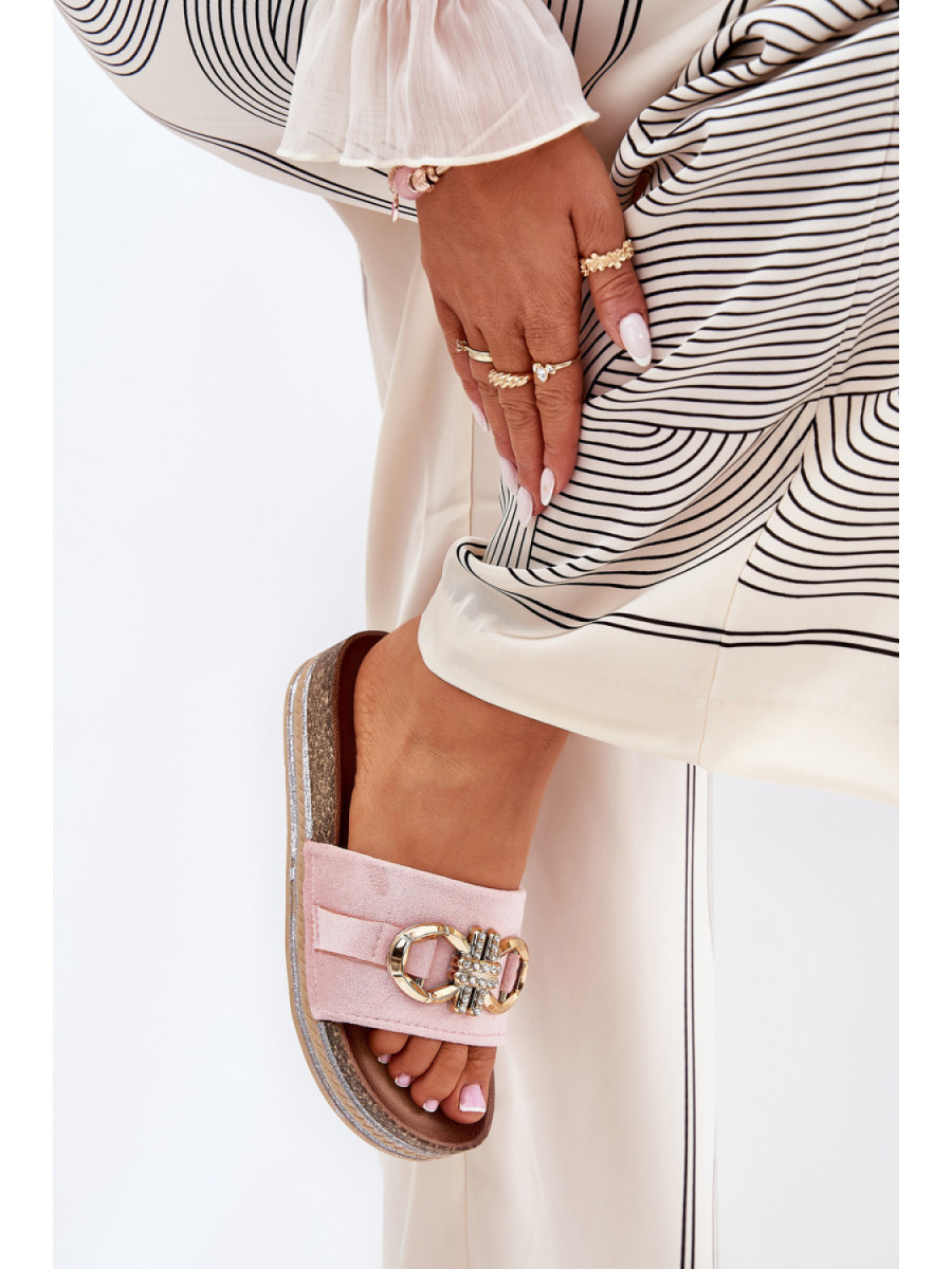 Clacquettes model 210749 Step in style