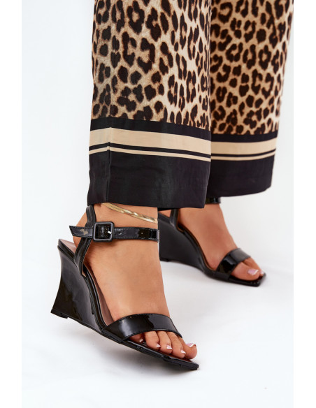 Cothurnes model 210798 Step in style