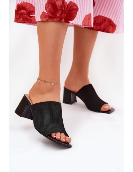 Clacquettes model 211024 Step in style