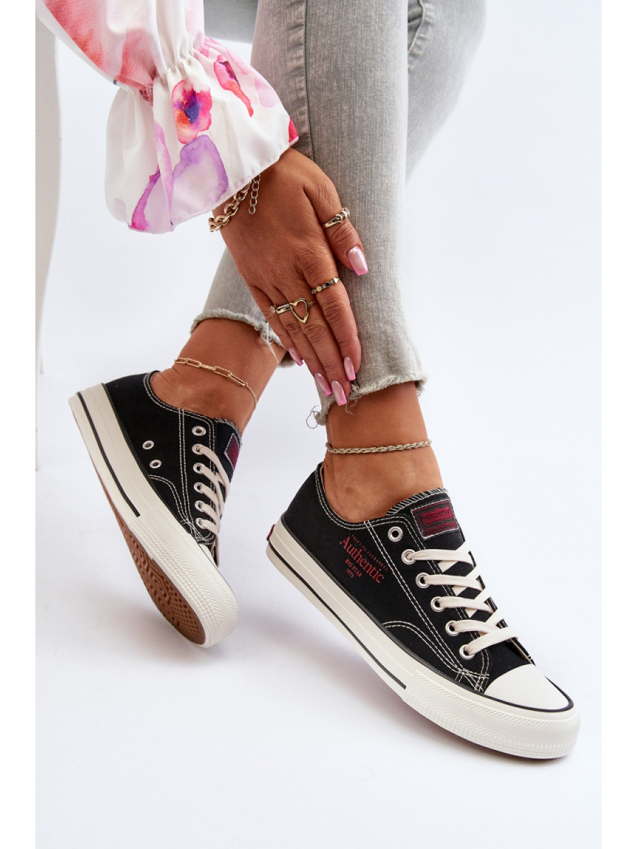 Baskets model 194988 Step in style
