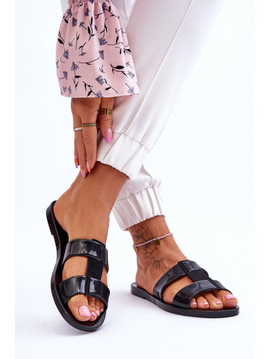 Clacquettes model 178355 Step in style