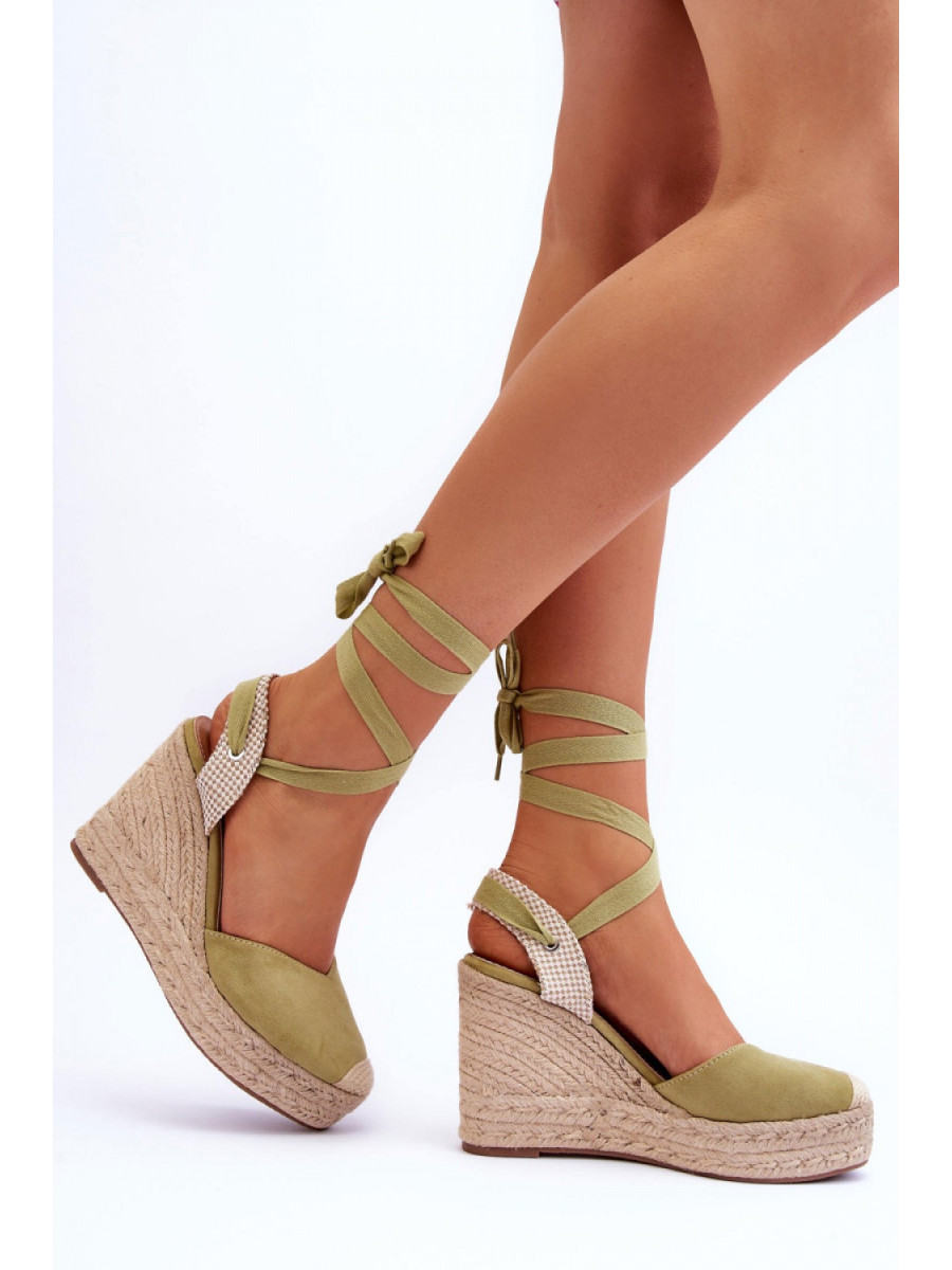Cothurnes model 179152 Step in style