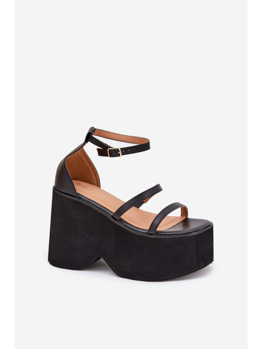 Cothurnes model 209881 Step in style