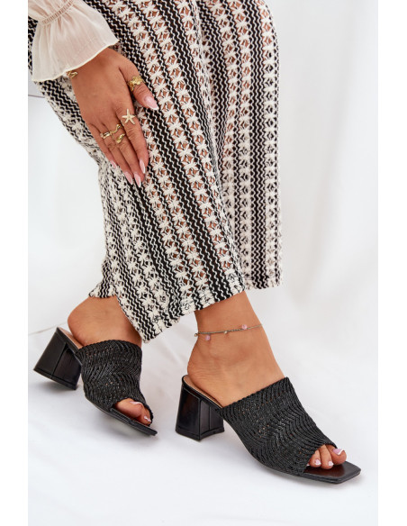 Clacquettes model 210783 Step in style