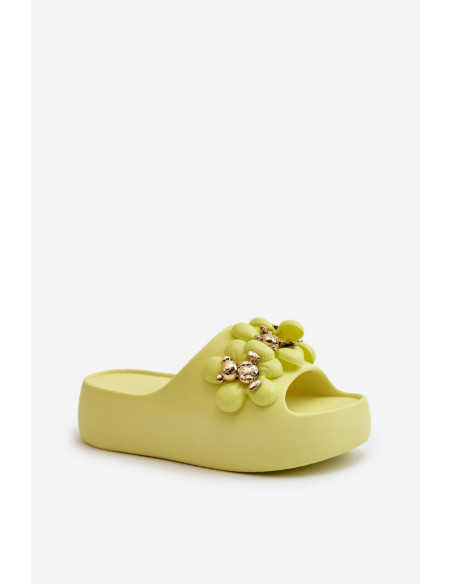 Clacquettes model 198597 Step in style