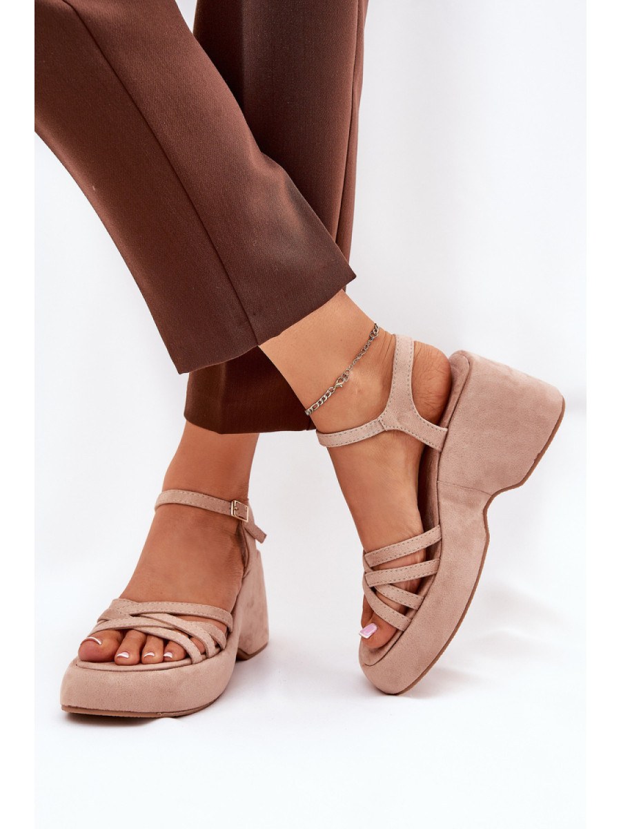 Cothurnes model 209914 Step in style