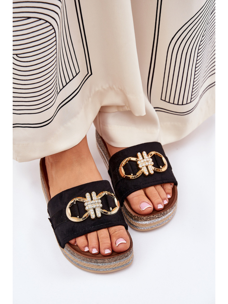 Clacquettes model 210751 Step in style