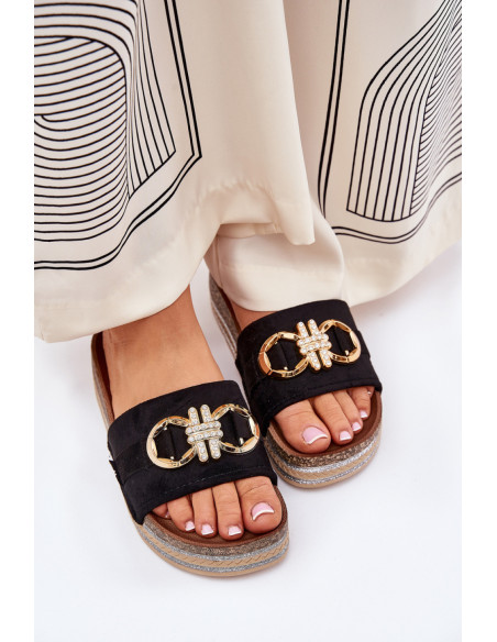 Clacquettes model 210751 Step in style