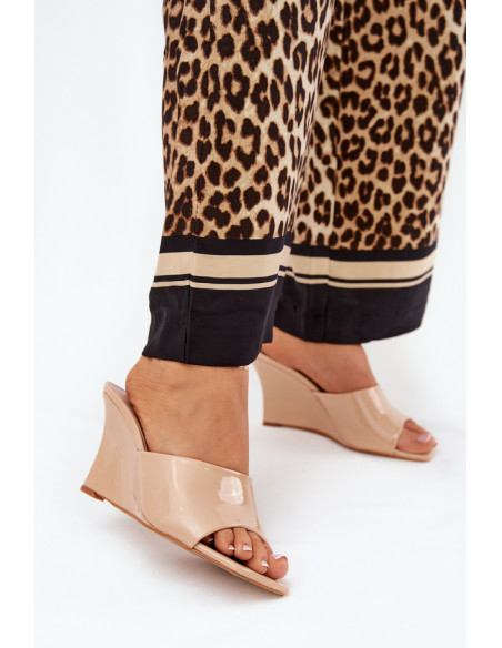 Clacquettes model 210784 Step in style