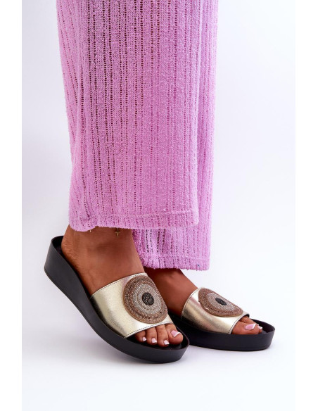Clacquettes model 198140 Step in style