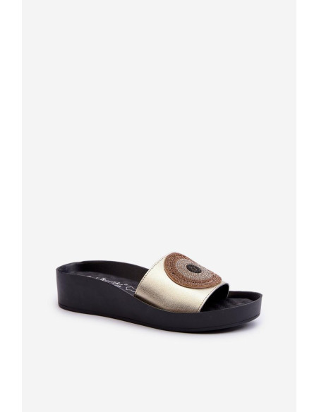 Clacquettes model 198140 Step in style