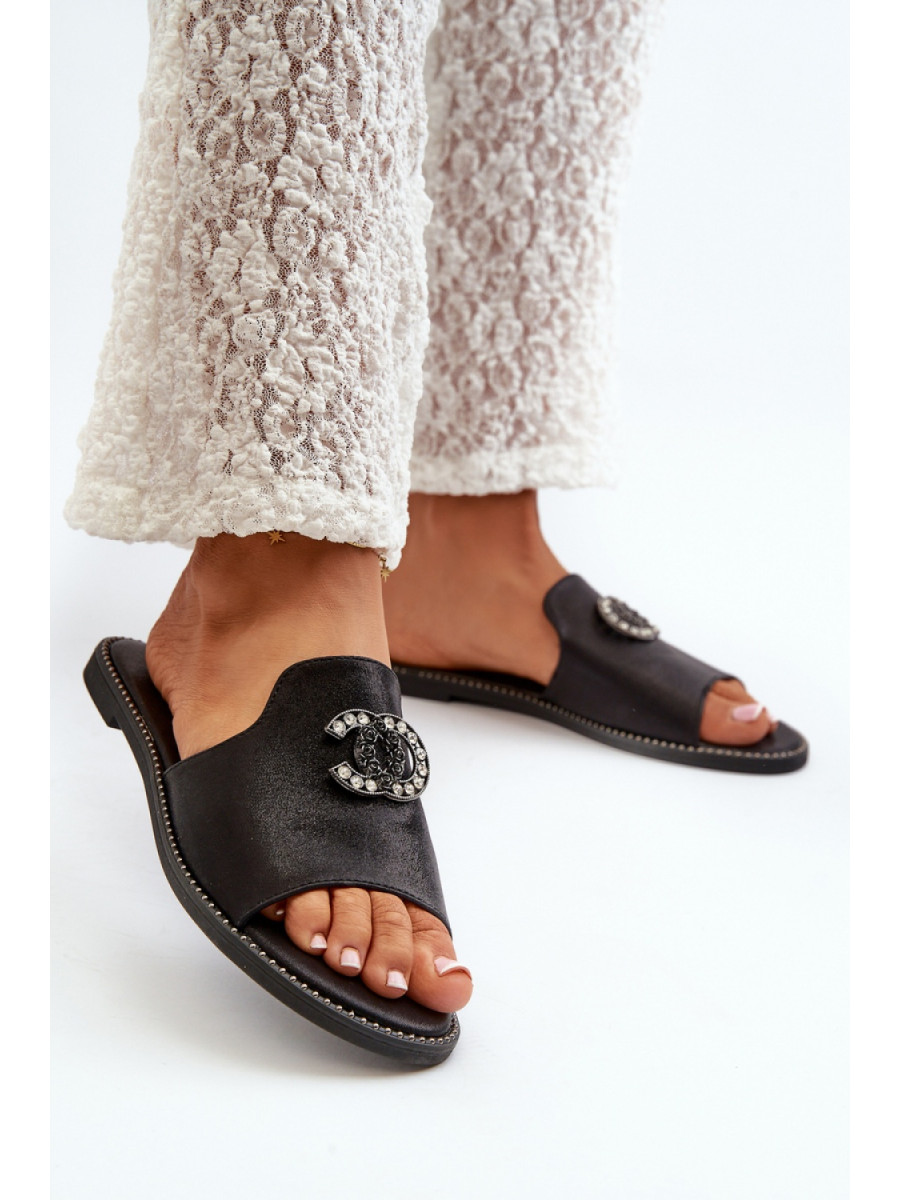 Clacquettes model 198483 Step in style