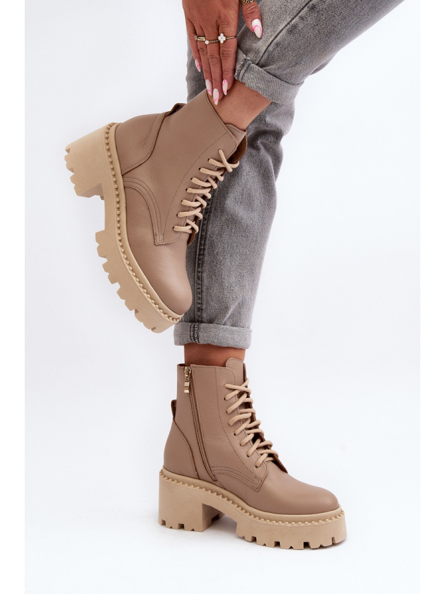 Bootie model 191860 Step in style