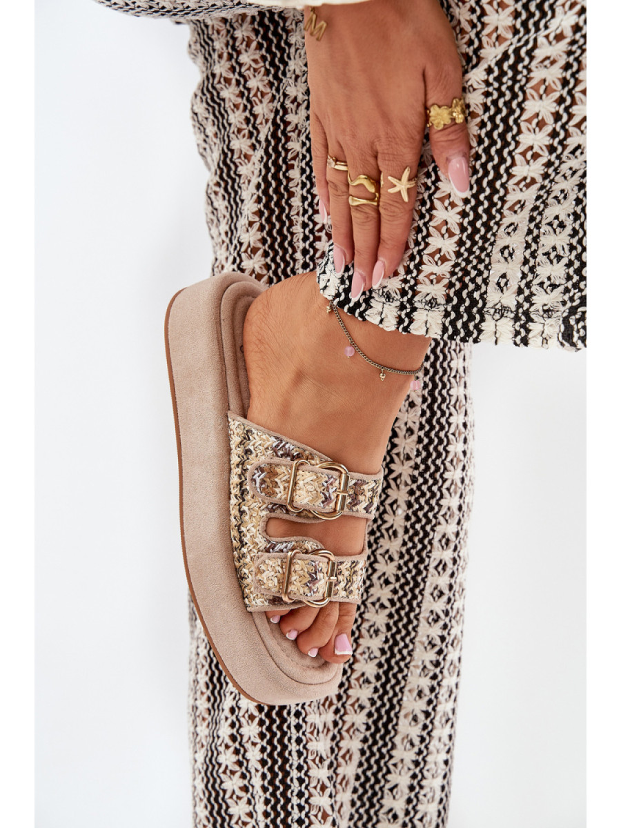 Clacquettes model 209947 Step in style