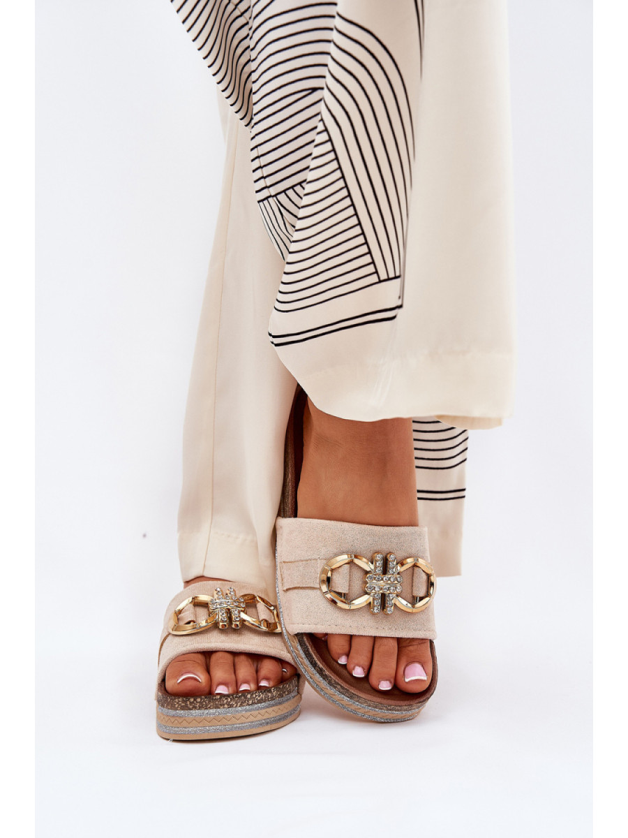 Clacquettes model 210752 Step in style