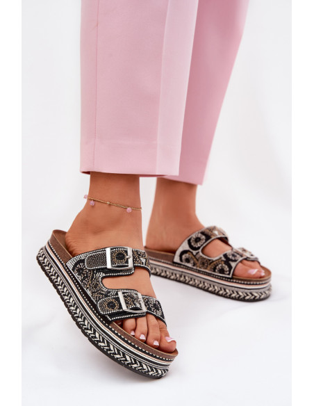 Clacquettes model 211714 Step in style