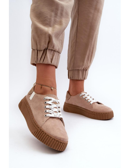 Baskets model 197885 Step in style