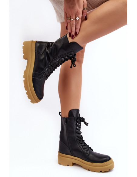 Bootie model 190521 Step in style