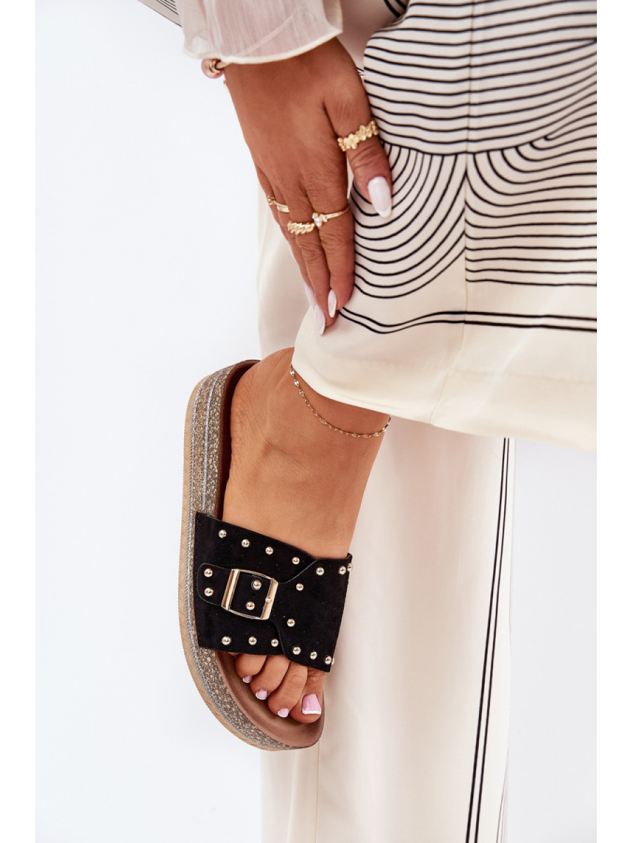 Clacquettes model 210753 Step in style