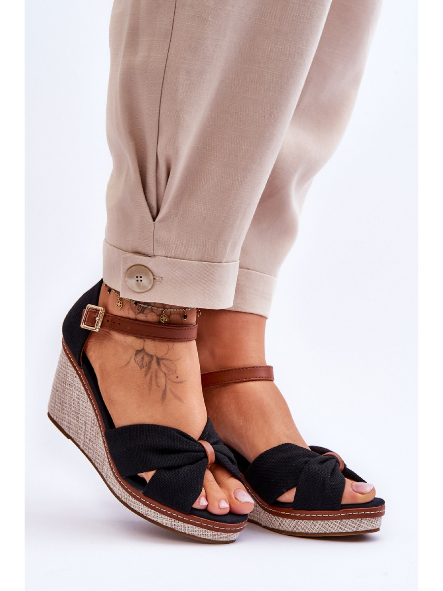 Cothurnes model 179858 Step in style