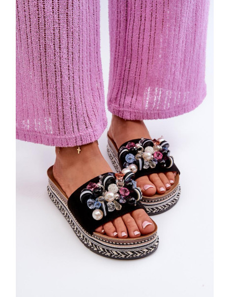 Clacquettes model 198144 Step in style