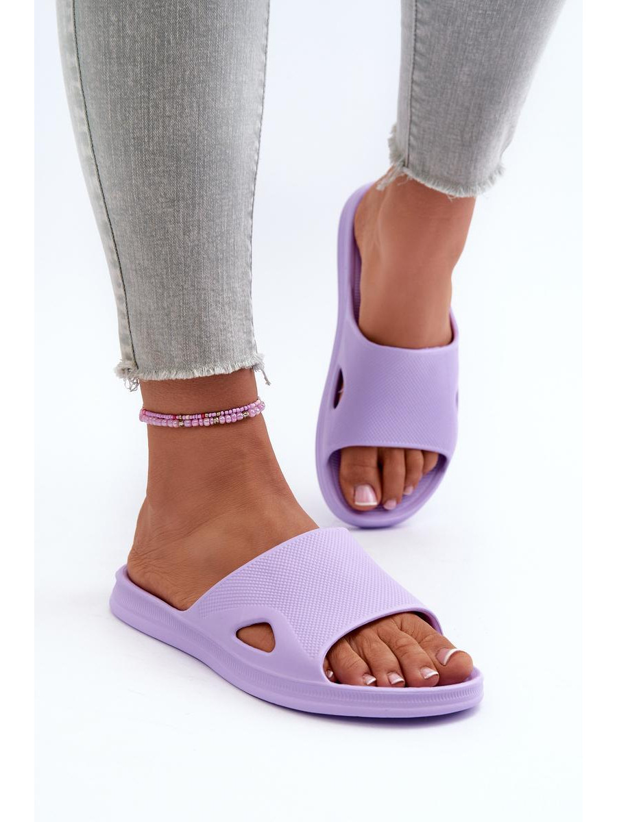 Clacquettes model 198179 Step in style
