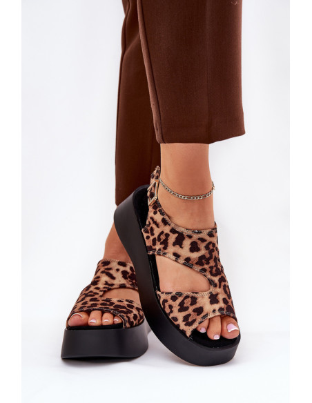 Cothurnes model 209901 Step in style