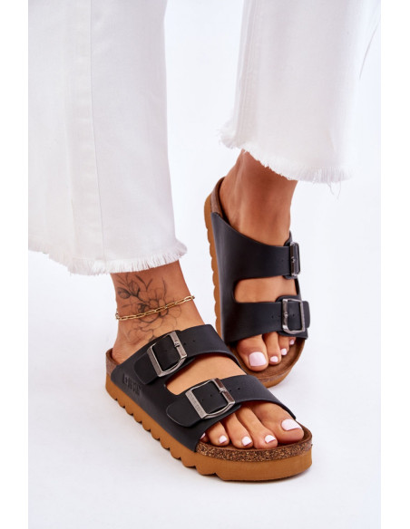 Clacquettes model 182380 Step in style