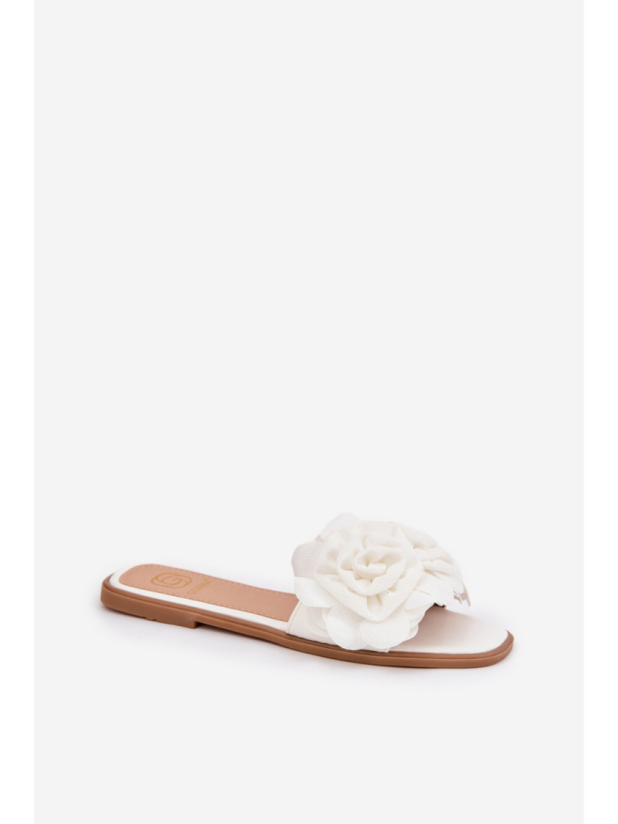 Clacquettes model 210787 Step in style