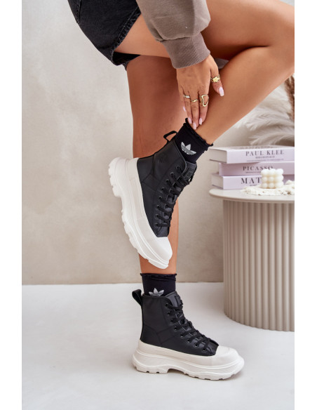 Baskets model 202229 Step in style