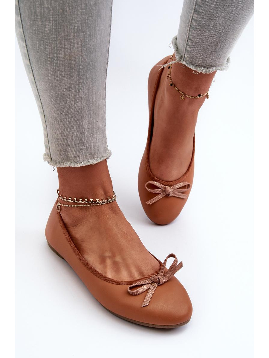 Ballerine model 195709 Step in style