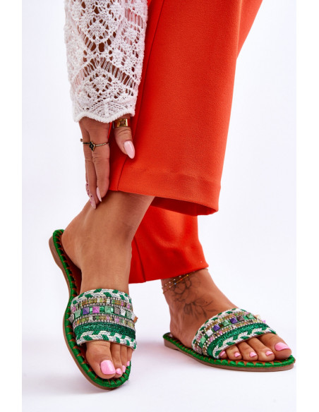 Clacquettes model 178444 Step in style
