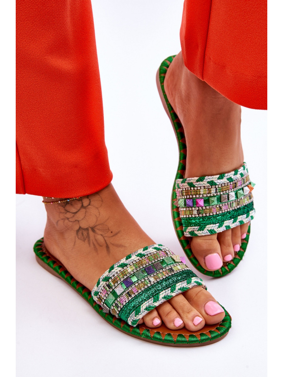 Clacquettes model 178444 Step in style
