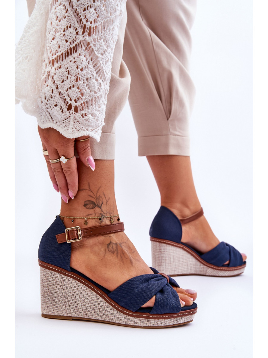 Cothurnes model 179859 Step in style