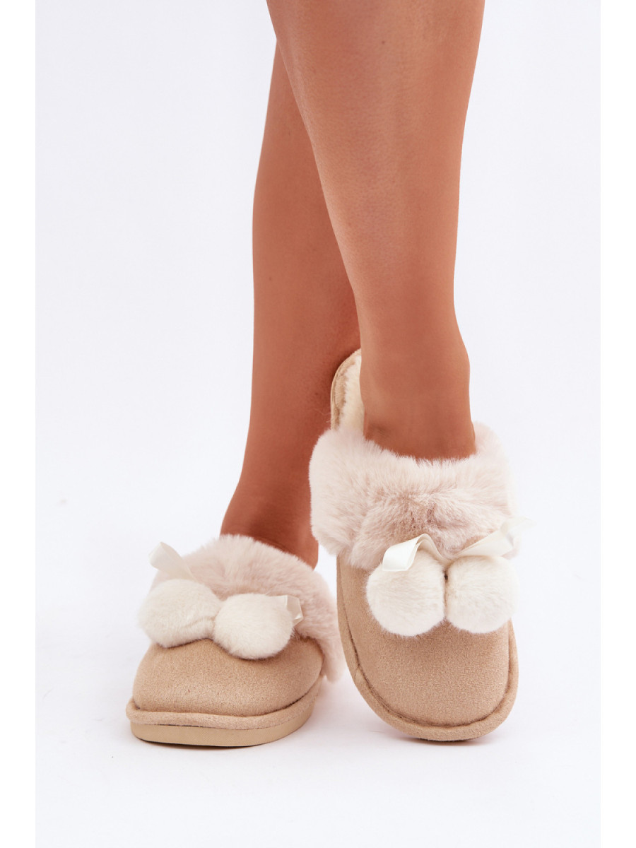 Pantoufles model 204930 Step in style