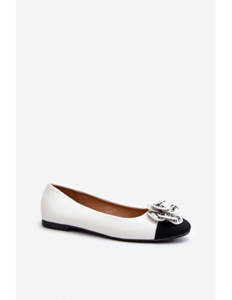 Ballerine model 198575 Step in style
