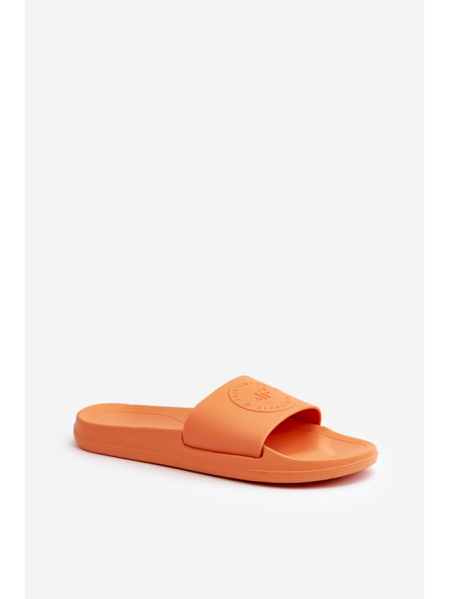 Clacquettes model 198605 Step in style