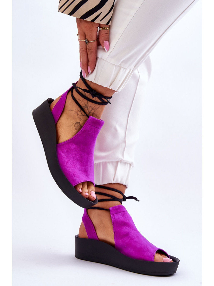 Cothurnes model 181762 Step in style