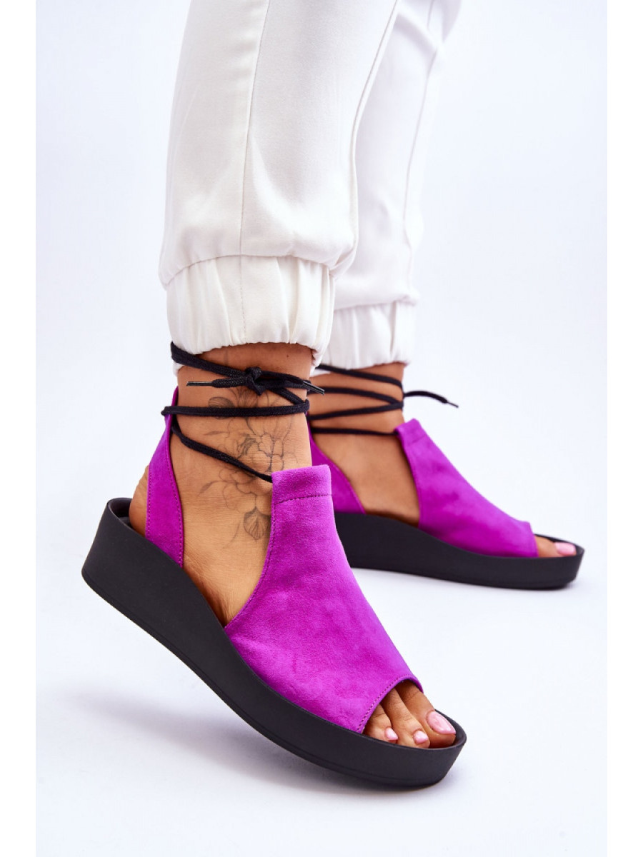 Cothurnes model 181762 Step in style