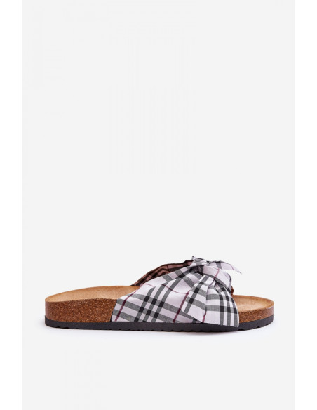 Clacquettes model 182392 Step in style