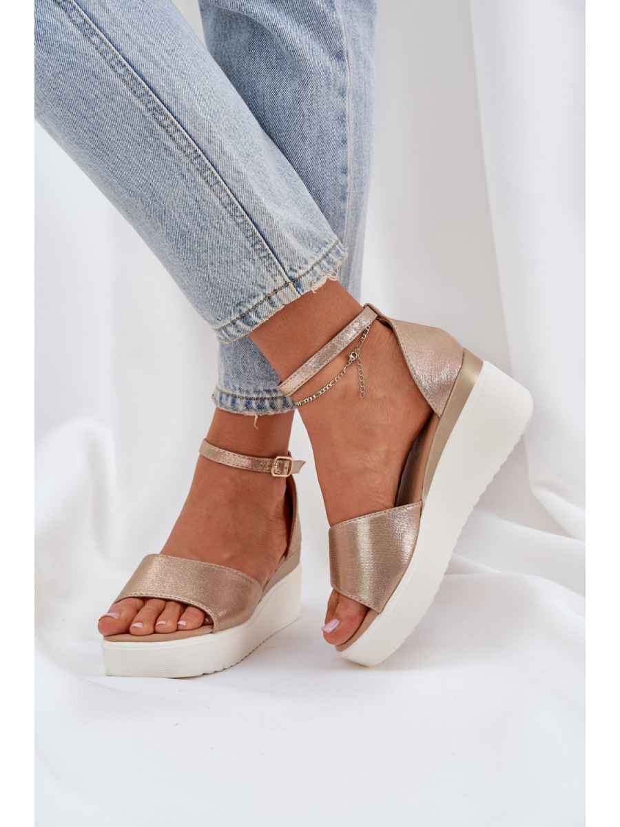 Cothurnes model 210149 Step in style