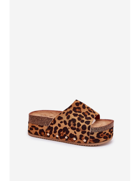 Clacquettes model 210772 Step in style