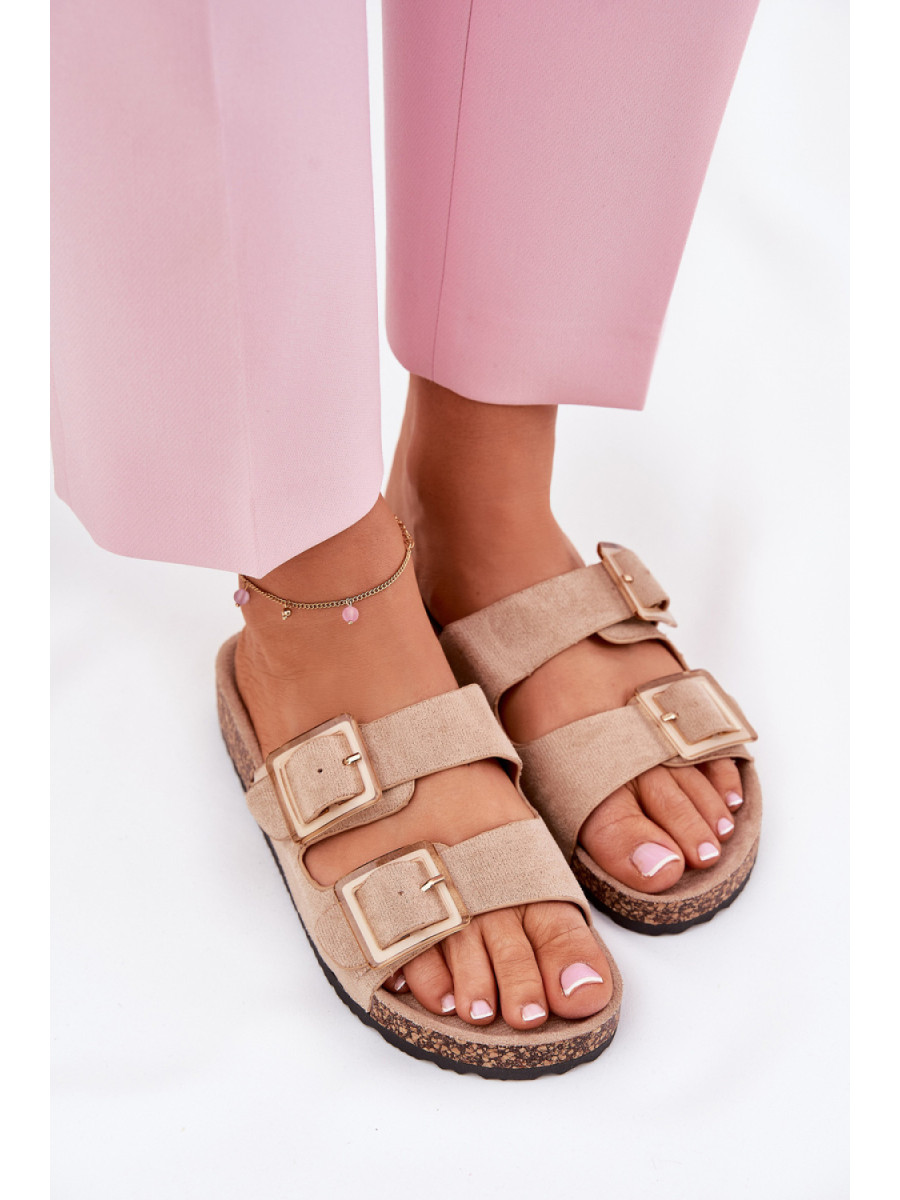 Clacquettes model 211014 Step in style