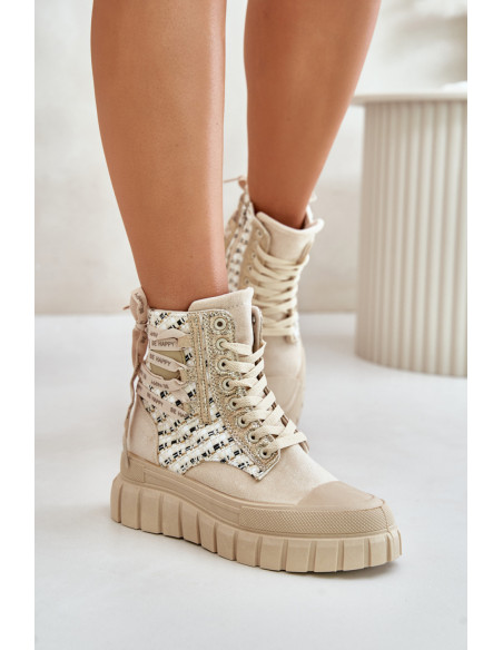 Baskets model 201925 Step in style