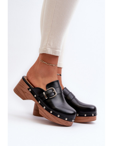 Clacquettes model 194962 Step in style