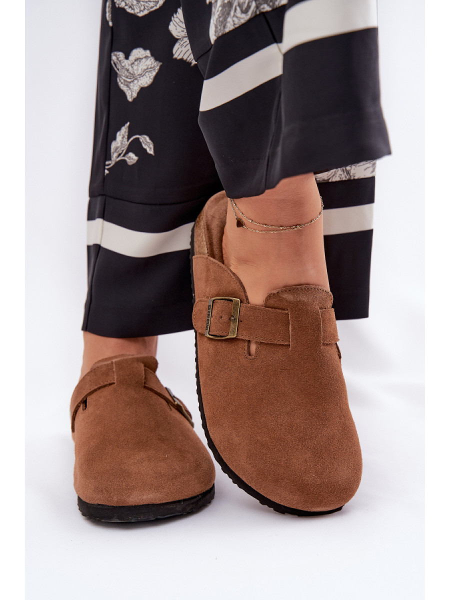 Clacquettes model 211685 Step in style