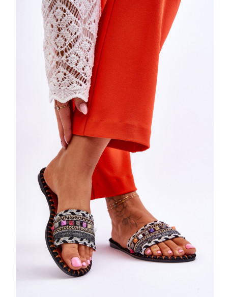 Clacquettes model 178447 Step in style